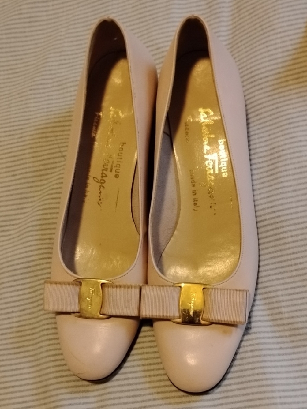 Vintage Baby Pink Ferragamo Pumps, Size 8*